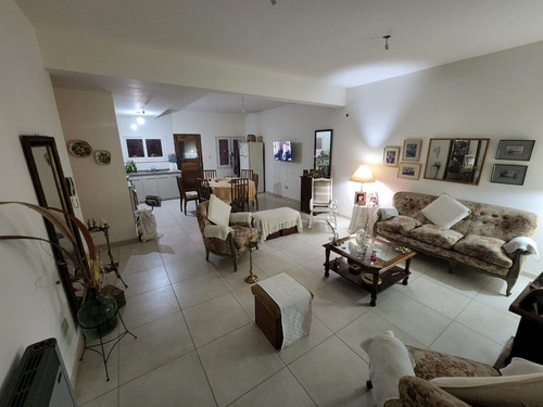 Imagen 3 de 12 de Duplex En Venta San Rafael Mendoza