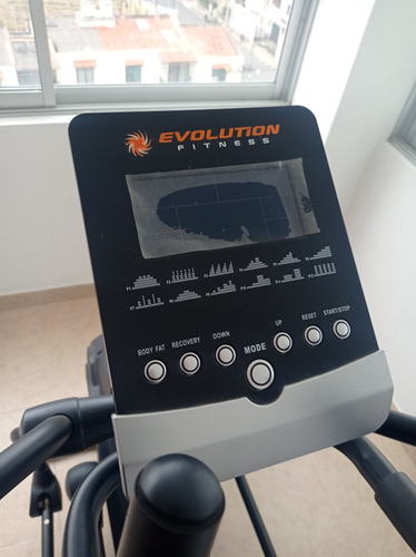 Máquina Eliptica Magnética E18 De Evolution Fitness 