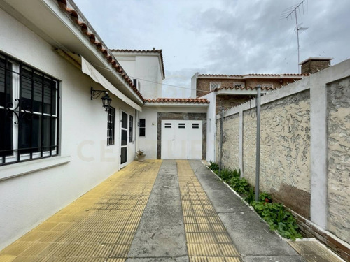 Imagen 3 de 23 de Gran Casa En Venta De 5 Dormitorios En Malvín