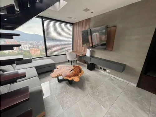 Vendo Apartamento Triplex En El Poblado, San Lucas