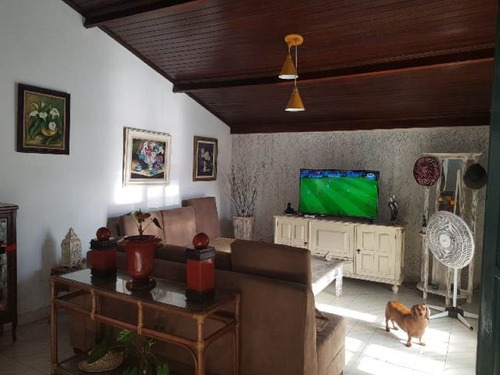 Imagem 13 de 14 de Casa Com 4 Quartos + Terreno Lado Praia! Ca014