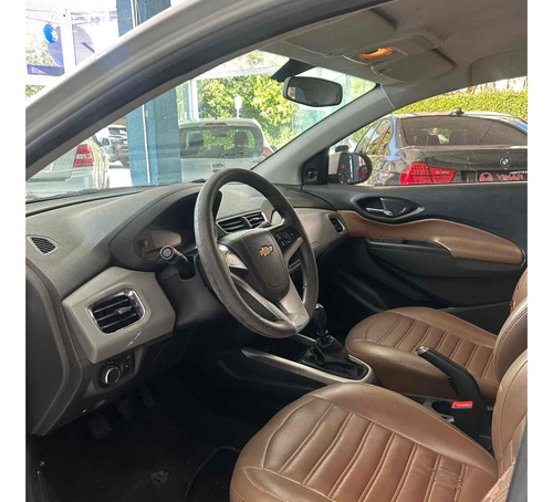 Chevrolet Onix 1.0 MPFI LT 8V FLEX 4P MANUAL