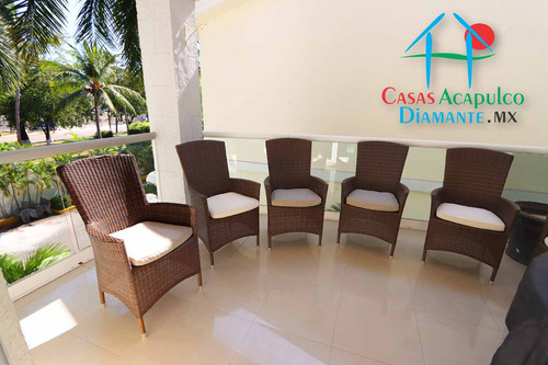 Cad Diamante Lakes Rubí 322. Terraza Con Sombra Y Vista A Las Áreas Comunes