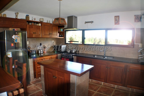 Imagen 4 de 14 de En Venta Casa De Tres Dormitorios Colonia Del Sacramento