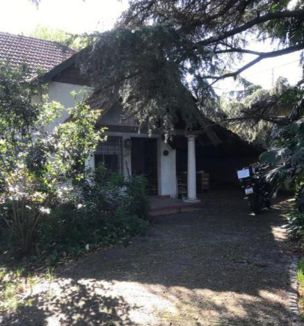 Casa En Venta Sobre Terreno De 988 M2, Ideal Para Inversión - Ituzaingó