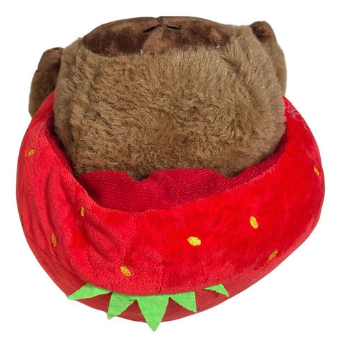 Peluche Capibara Carpincho 25 Cm - Con Variantes Marron Con Gorro Frutilla