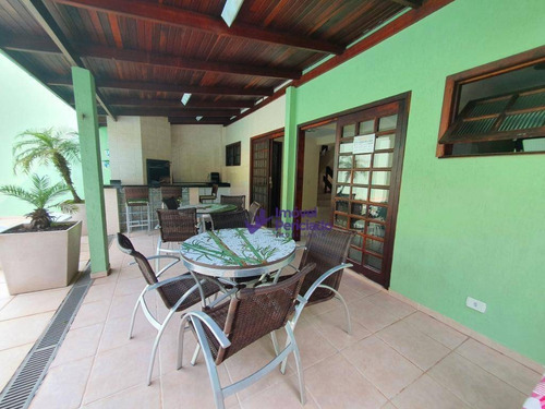 Imagem 8 de 30 de Sobrado Com Piscina 04 Dormitórios À Venda, 317 M² Por R$ 1.350.000 - Centro - Guaratuba/pr - So0095
