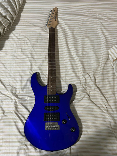 Guitarra Eléctrica Yamaha Erg 121c