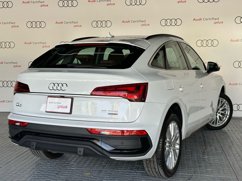 Audi q5 sportback 2.0 45Tfsi Select Quattro Mild Hybrid