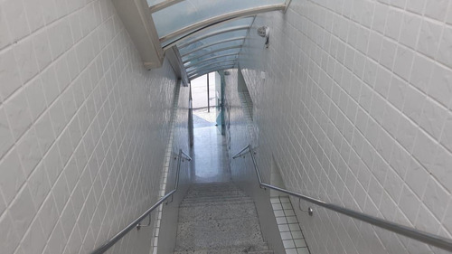 Imagem 4 de 15 de Sala Comercial Para Locação Em Ribeirão Das Neves, Centro, 1 Banheiro - A22_1-1902903