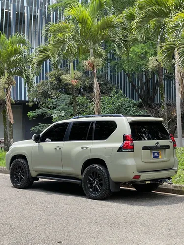 Toyota Prado Txl 3.0 Turbo Diésel 4x4 Automática
