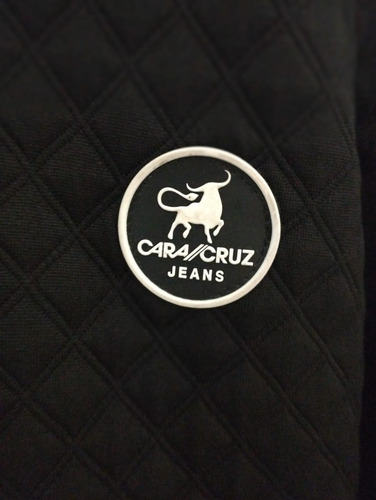 Campera Cara//cruz, Con Corderito, Negra. Talle L. (Usado)