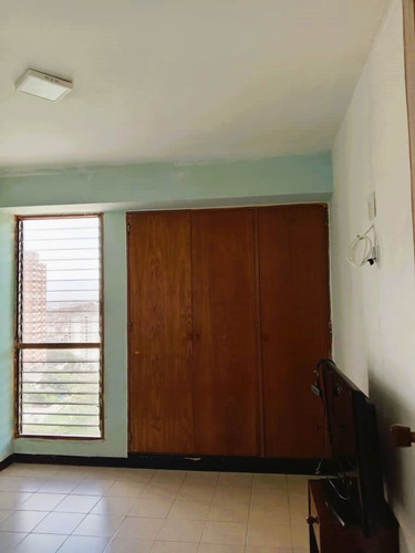 Venta Excelente Apartamento En Lomas Del Ávila, Cuenta Con 95.53m2