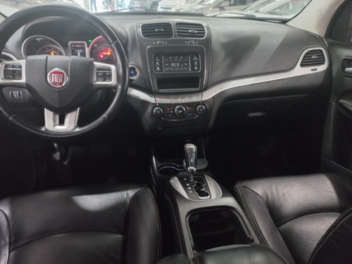 Imagem 8 de 12 de Fiat Freemont 2012 2.4 Emotion 5p