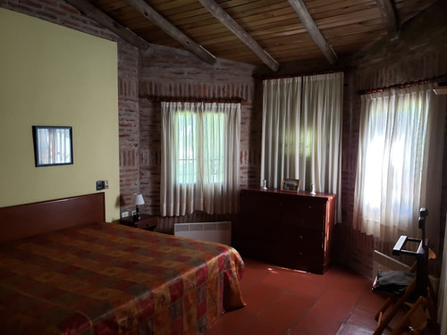 Gran Casco Con Vivienda De 5 Dormitorios 3 Baños, Pileta , 34 Hectareas,