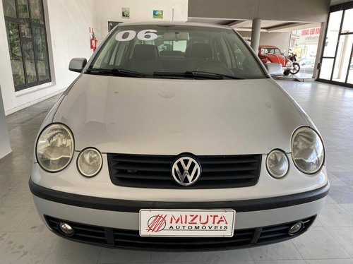 Imagem 2 de 10 de Volkswagen Polo Sedan 1.6 Mi 8v Flex 4p Manual