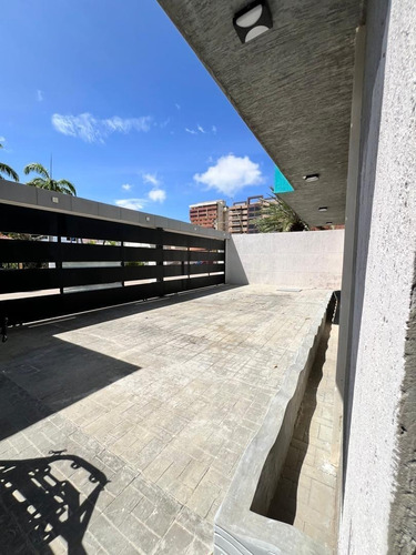 Town Houses En Obra Blanca Y Gris Para Adaptar A Tu Estilo