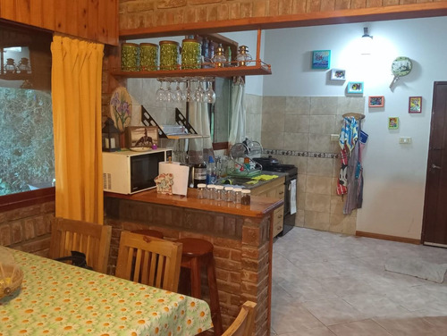Venta Casa Sobre Peron Amplio Lote C Pileta Y Mueb