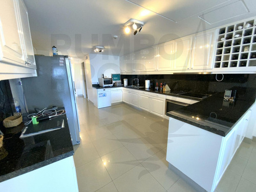 Departamento Con 4 Dormitorios Dependencia Y 2 Cocheras A La Venta En Chateau Puerto Madero