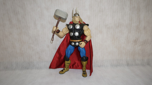 Thor Classic Marvel Legends Toy Biz 30cm (Usado)