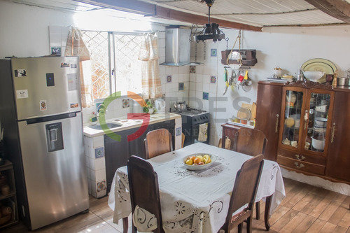Imagen 3 de 22 de Casa En Venta De 3 Dormitorios + Apto Al Fondo En Conciliación