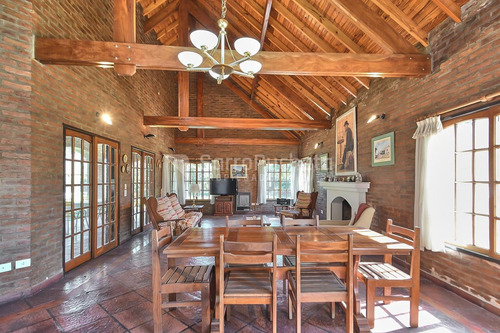 Imagen 27 de 30 de Venta Casa Barrio Cerrado - Country - Banco Provincia - Moreno.