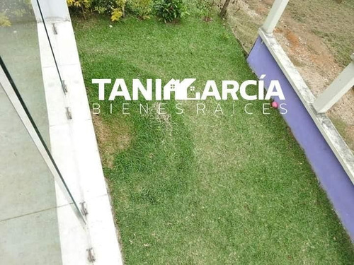 Imagen 5 de 11 de Casa Con Jardin Estilo Campestre Fortin