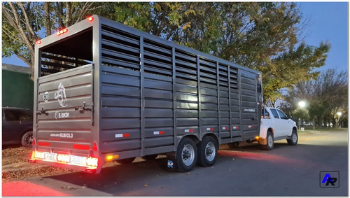 Imagen 2 de 10 de Semirremolque Para 4 Caballos Formato Americano (ja1021)