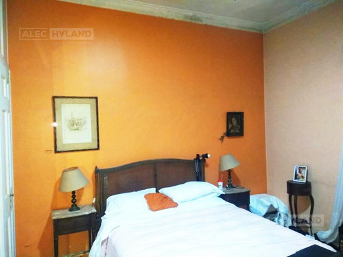 Imagen 8 de 10 de Casa En Venta 7 Ambientes - Mart.-vias/libert.