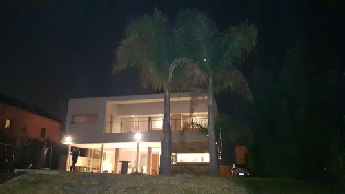 Imagen 2 de 25 de Casa En Alq. Temporario Ubicado En San Benito, Villanueva, Tigre
