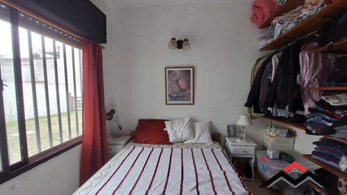 Calle 4 Nº 6827- Venta En Block + Con Fondo De Comercio Ferreteria En Actividad