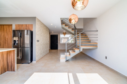 Imagen 18 de 30 de Venta Casa Roof Garden High Gardens Zibata