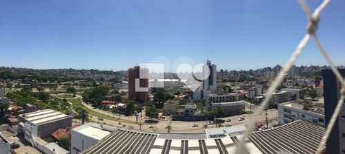 1 Dormitório Com 2 Vagas De Garagem Semi-mobiliado - 28-im412813
