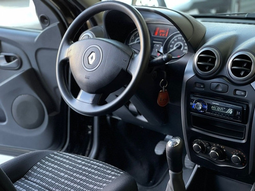 Imagem 14 de 16 de Renault Sandero 2014 1.0 16v Expression Hi-flex 5p