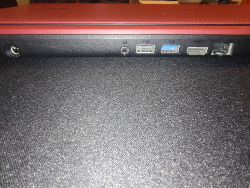 Laptop Acer Es1-571 Series Con Detalle (Usado)