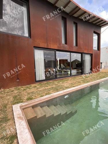 Excelente Propiedad A Pasos Del Mar En Punta Piedras. (ref: Fro-219)