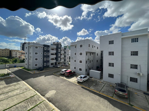 Vendemos Hermoso Apartament En El Res. Lisette, Tercer  Niv