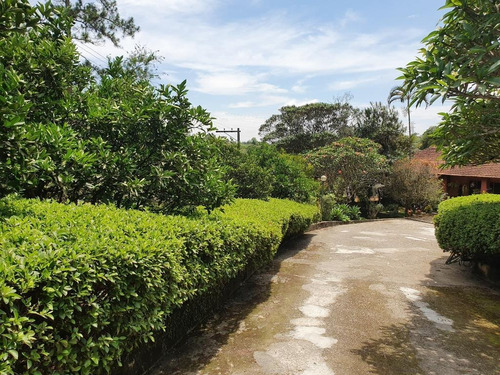 Chácara Com 3 Dormitórios À Venda, 1400 M² Por R$ 670.000 - Vista Alegre - Arujá/sp - Ch0083
