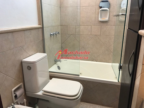 Casa En Mansa 4 Dormitorios Con Piscina Y Barbacoa- Ref: 5471