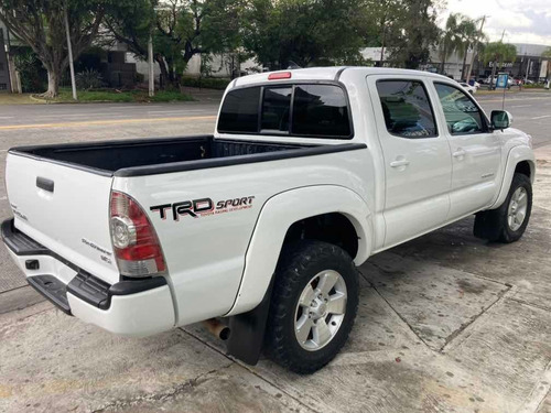 Imagen 10 de 10 de Toyota Tacoma 2015 4.0 Trd Sport Mt