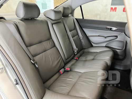 Honda Civic 1.8 LXS 16V FLEX 4P AUTOMÁTICO