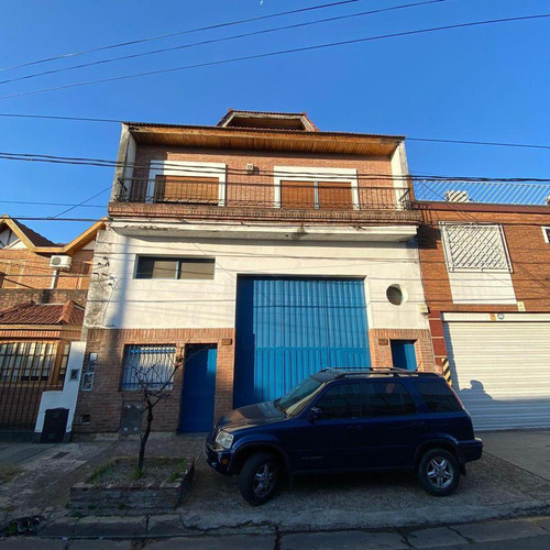 Block Galpon Mas 2 Viviendas De 3 Y 5 Ambientes