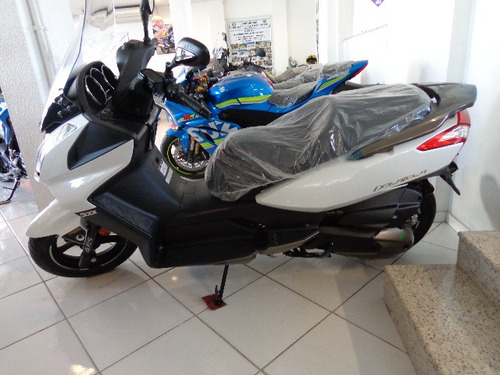 Imagem 3 de 12 de Kymco 300i Downtown Zero
