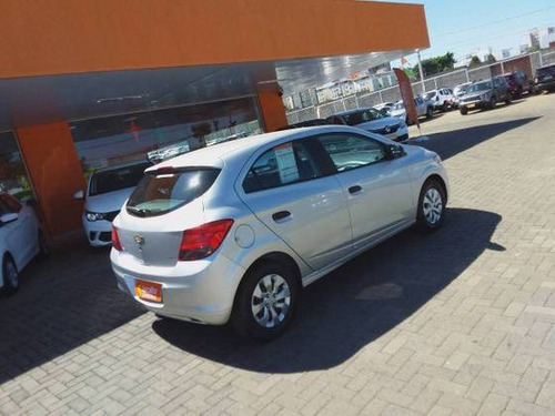 Imagem 7 de 9 de Chevrolet Onix 1.0 Mpfi Joy 8v Flex 4p Manual