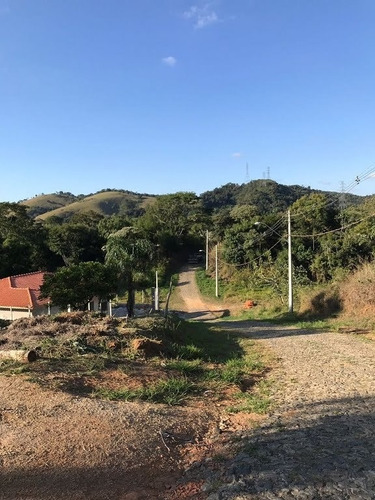 Imagem 3 de 6 de Chácara Em Bellard - Guararema - 2713