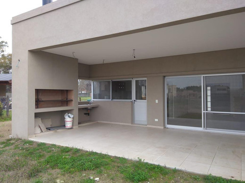 Imagen 4 de 16 de Alquiler Anual Disponible Desde Octubre 2022 En San Matías Escobar Zona Norte