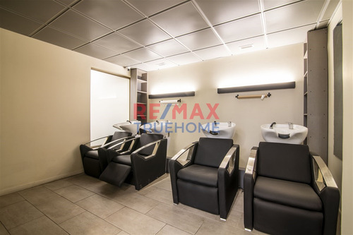 Espectacular Local Comercial /duble Almeyda