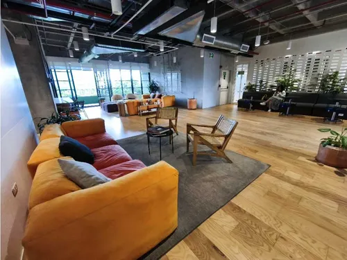 Oficina Amoblada Arriendo De 1.306m2 En Medellín Poblado