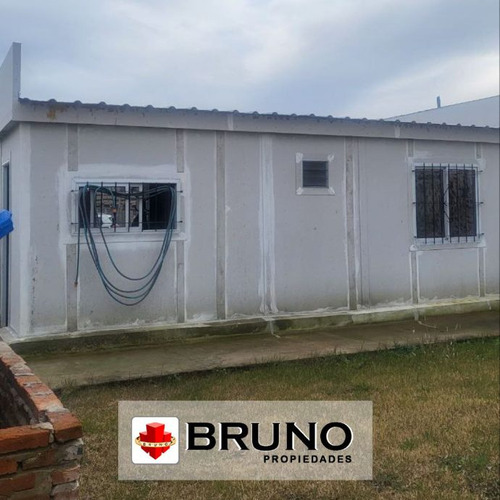 Casa En Venta En Mariano Acosta