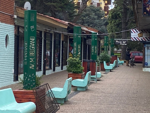 V117- Local 05- Paseo Del Centro , San Bernardo Del Tuyu Frente Al Banco Provincia